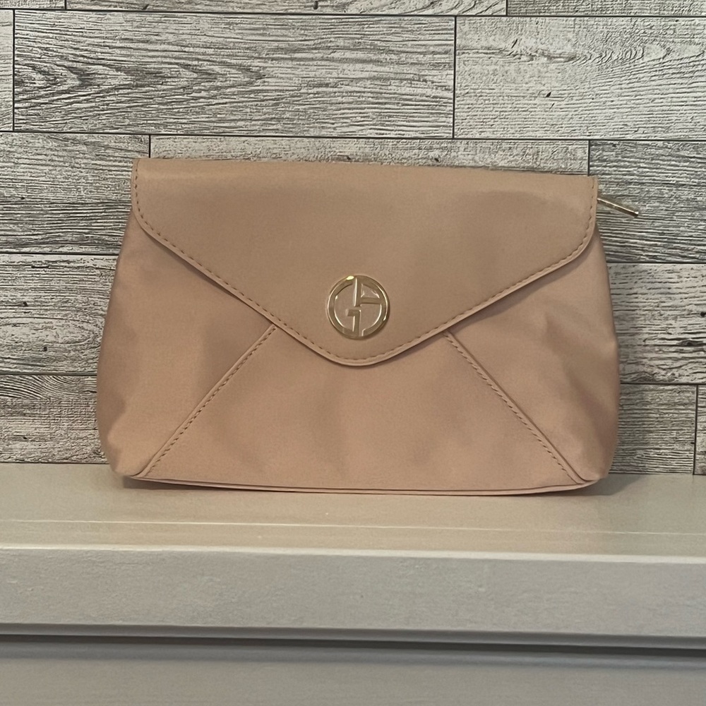 GWP- Giorgio Armani Beauty Nude Clutch